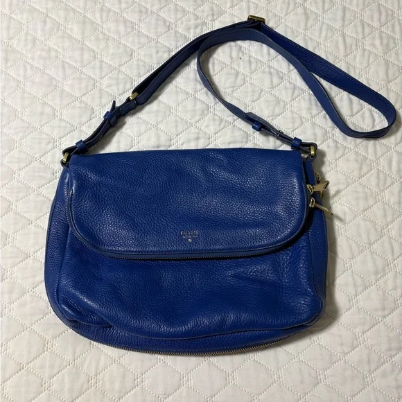 FOSSIL Preston Royal Blue Pebble Grain Leather Flap Crossbody Bag #ZB5875 - Picture 1 of 14